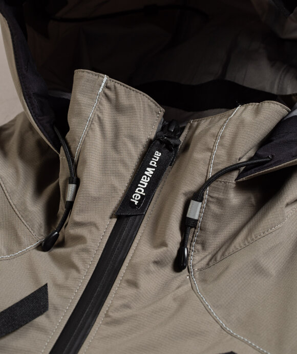 And Wander - Pertex Shield Rain Jacket