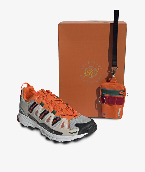 adidas Originals  - Superturf Adventure