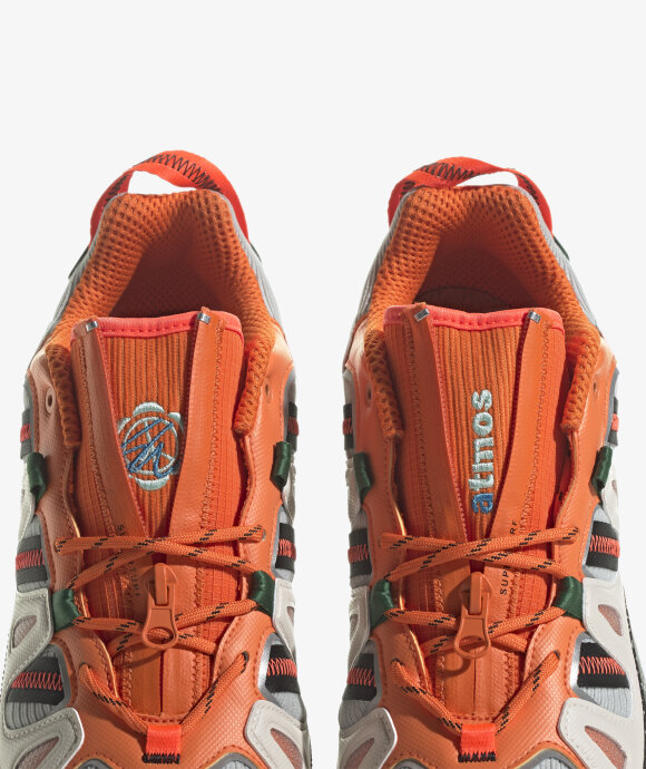 adidas Originals  - Superturf Adventure