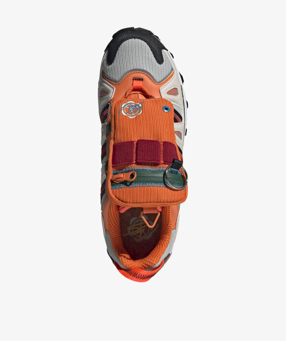 adidas Originals  - Superturf Adventure