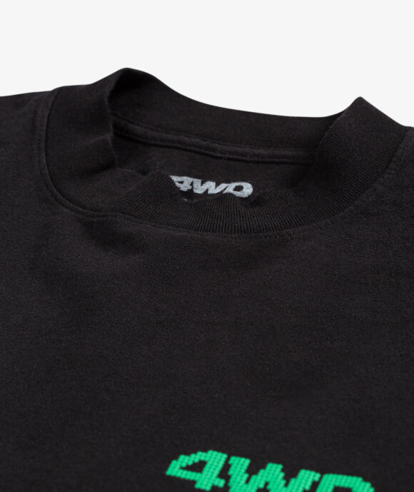 4WORTHDOING - Halftone Logo SS Tee