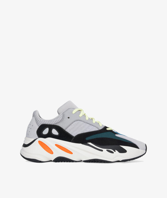 krybdyr Skæbne Konsekvent Norse Store | Shipping Worldwide - Yeezy Boost 700 'MGH SOLID GREY/CHALK  WHITE/CORE BLACK'