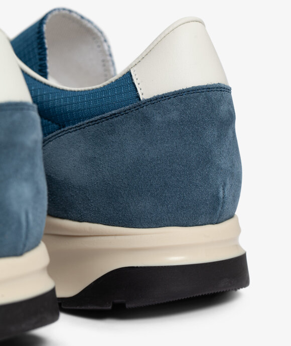 Common Projects - Track 80