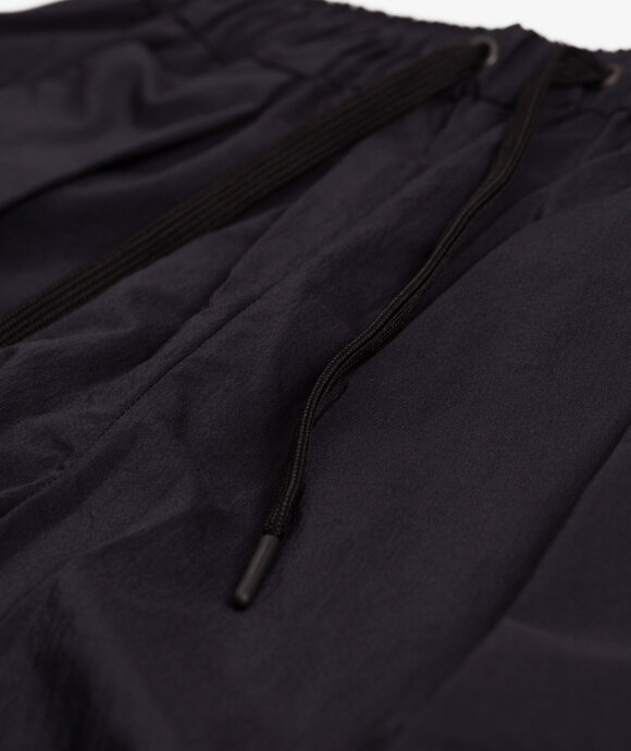 TEÄTORA - Doctoroid Resort Shorts