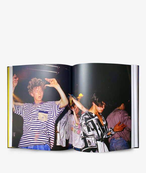 IDEA - Photography Book Acid