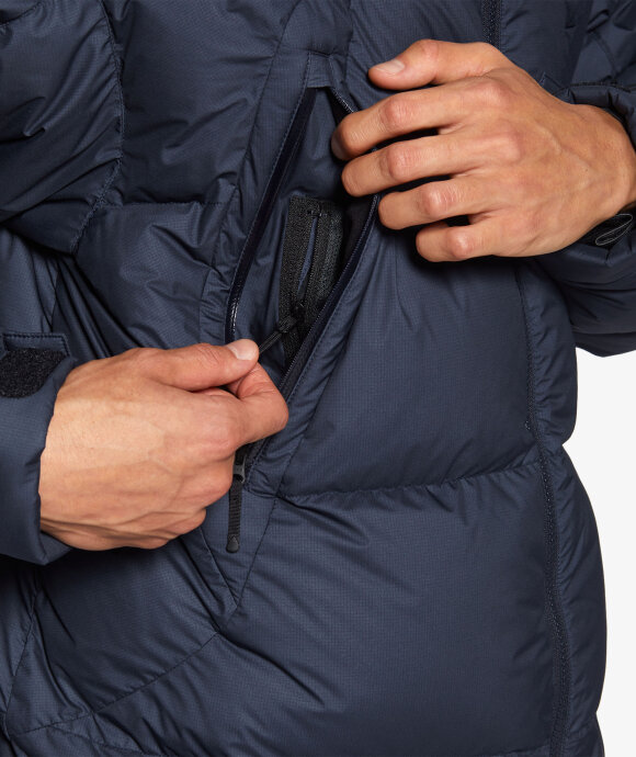 Goldwin - Gore-Tex Infinium Fly Air Down Parka