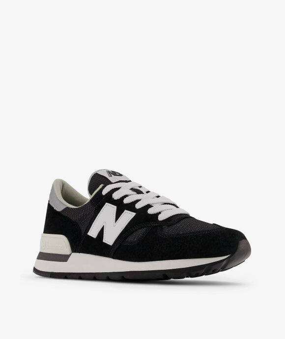 New Balance - M990BK1