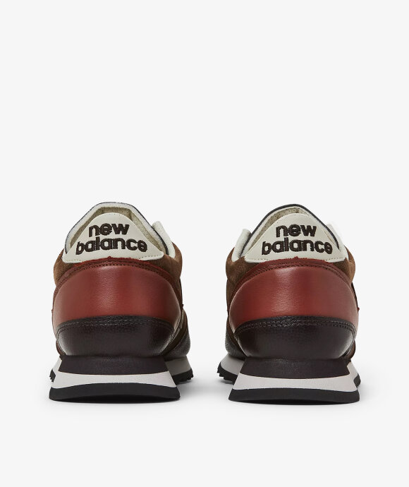 New Balance - M730GBI