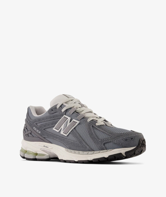 New Balance - M1906RV