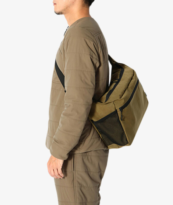 Snow Peak - Everyday Use Middle Shoulder Bag