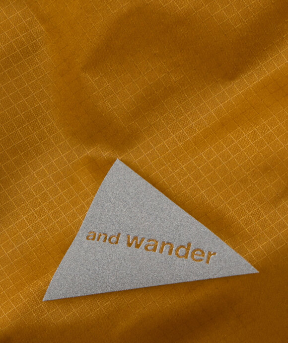 And Wander - Sil Sacoche