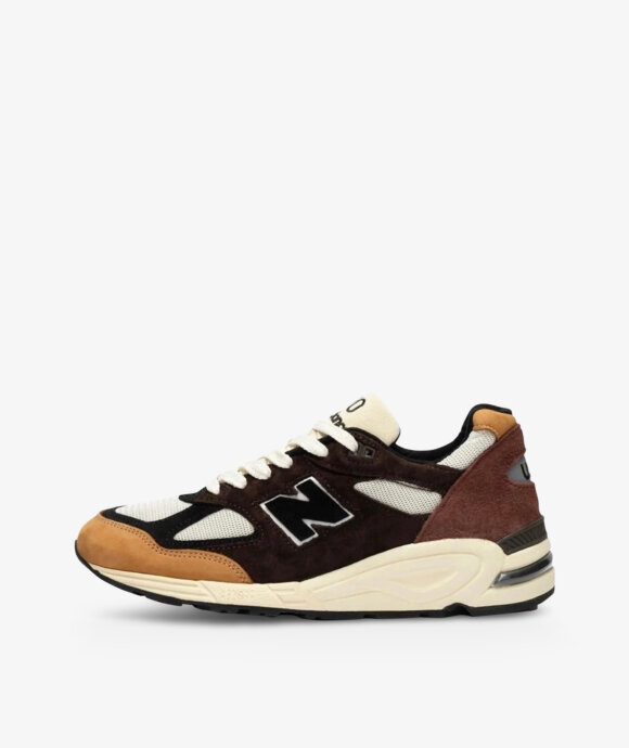 New Balance - M990BB2