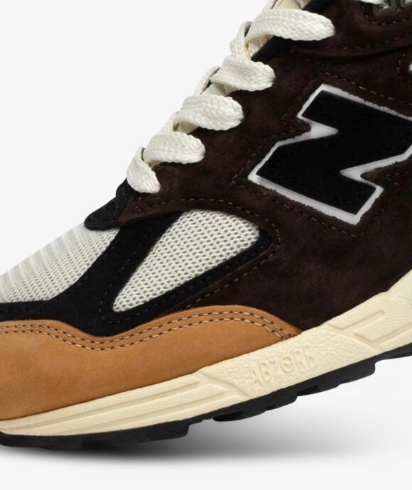 New Balance - M990BB2