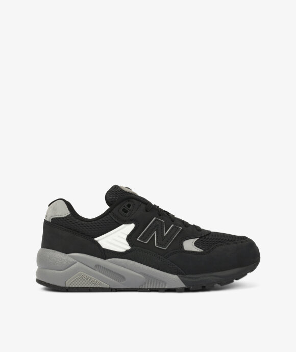 New Balance - MT580MDB