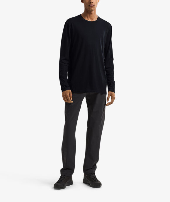 Veilance - FRAME LS SHIRT M