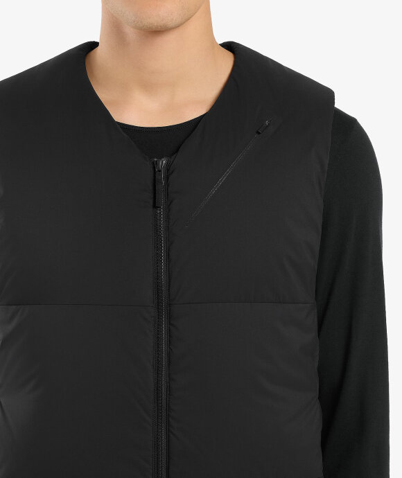 Veilance - CONDUIT DOWN VEST