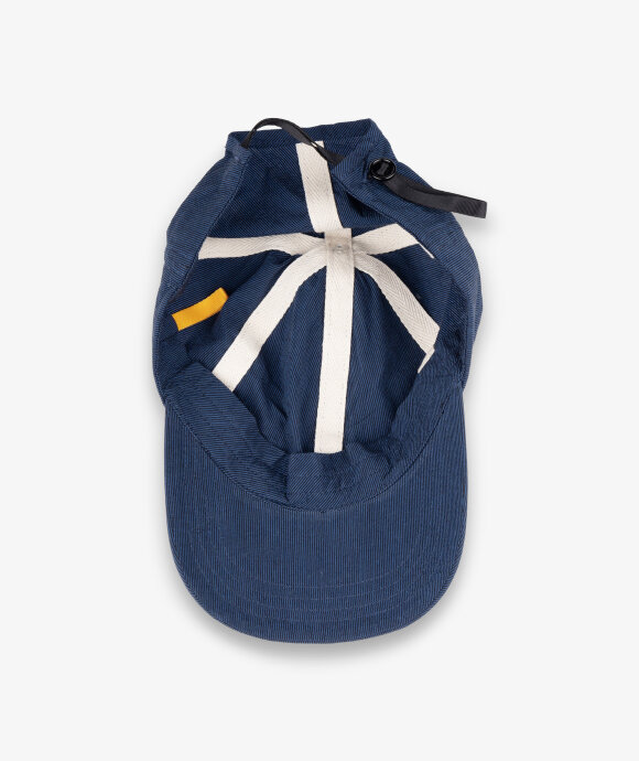 MAN-TLE - R15 CAP-1