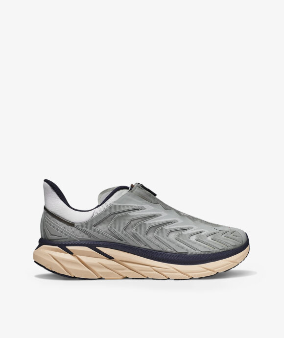 HOKA One One - Project Clifton