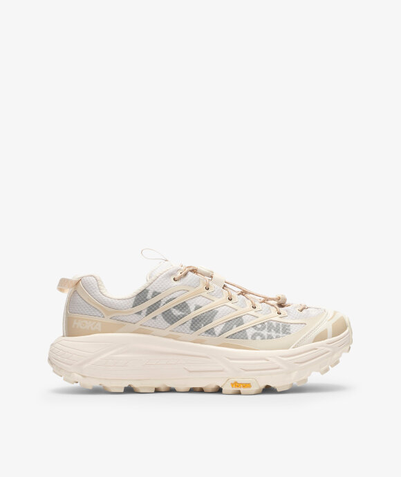 HOKA One One - Mafate Three2