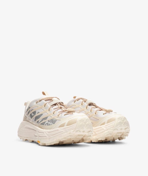 HOKA One One - Mafate Three2