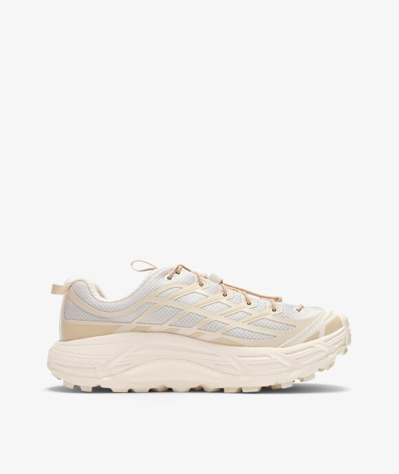 HOKA One One - Mafate Three2
