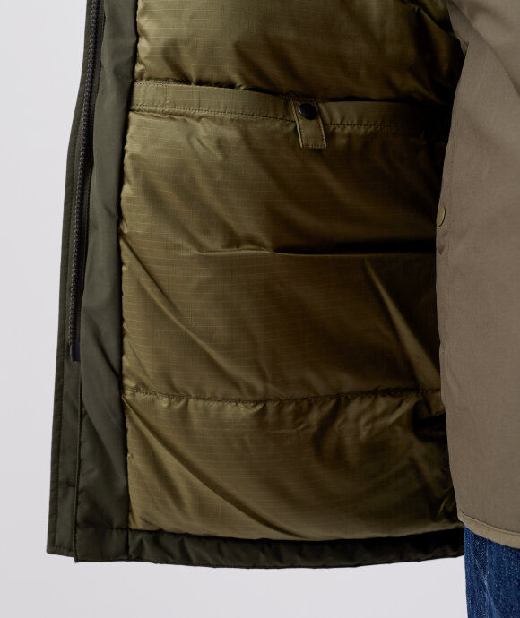 nanamica - GORE-TEX Down Coat