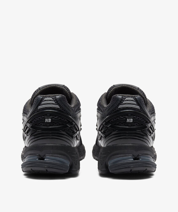 Comme Des Garcons Homme - CDGH x NB 1906RCM