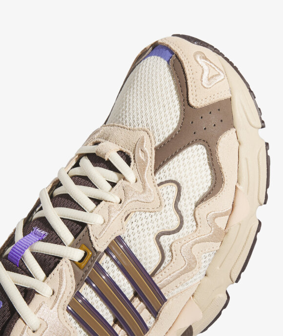 adidas Originals  - BAD BUNNY RESPONSE