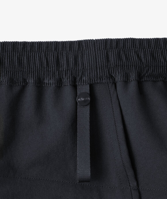 TEÄTORA - DUAL DIVISOR.02 Wallet Pants HOTEL