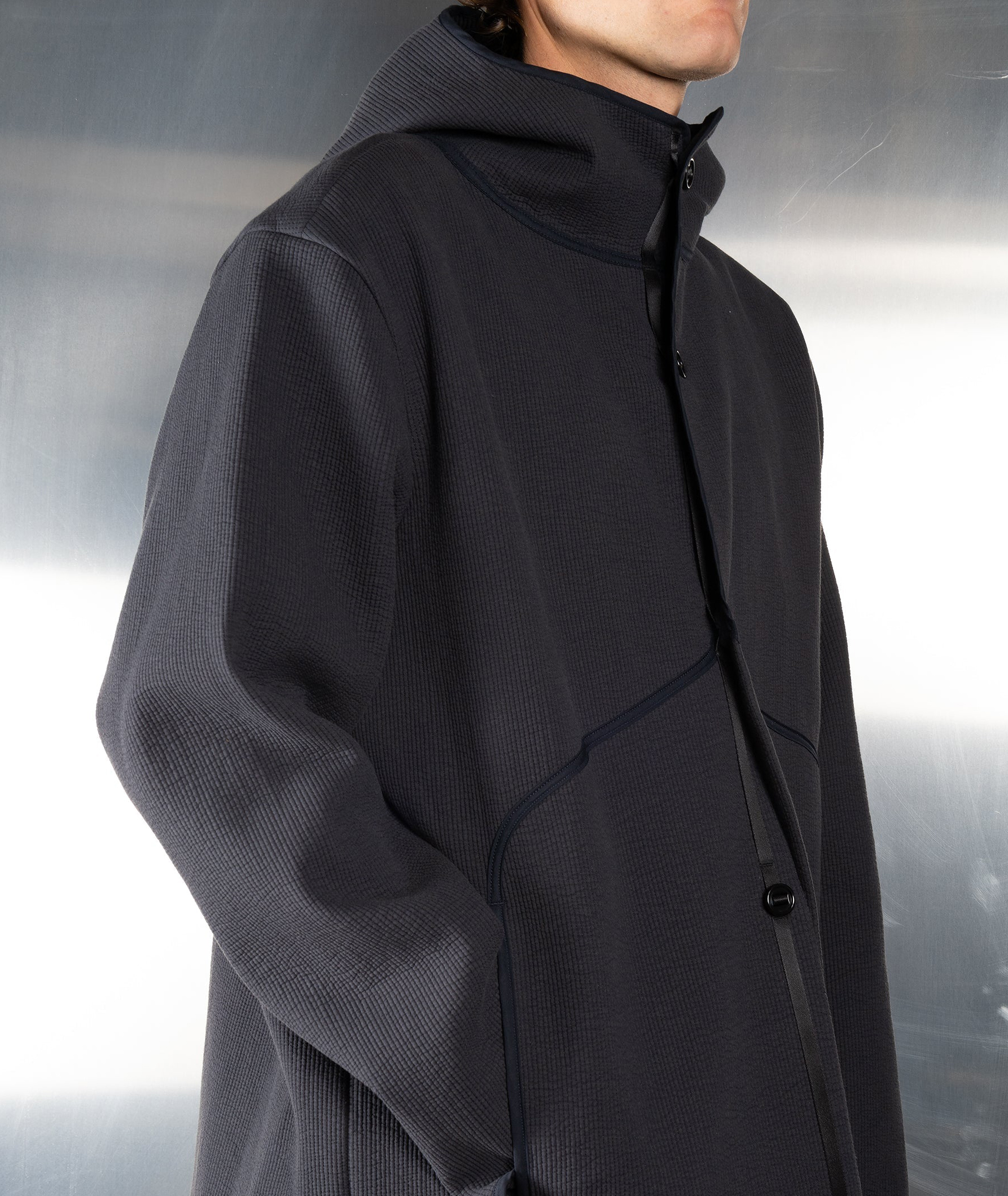 MAN-TLE R15 Outer-3 Midnight Nubi – Neighbour