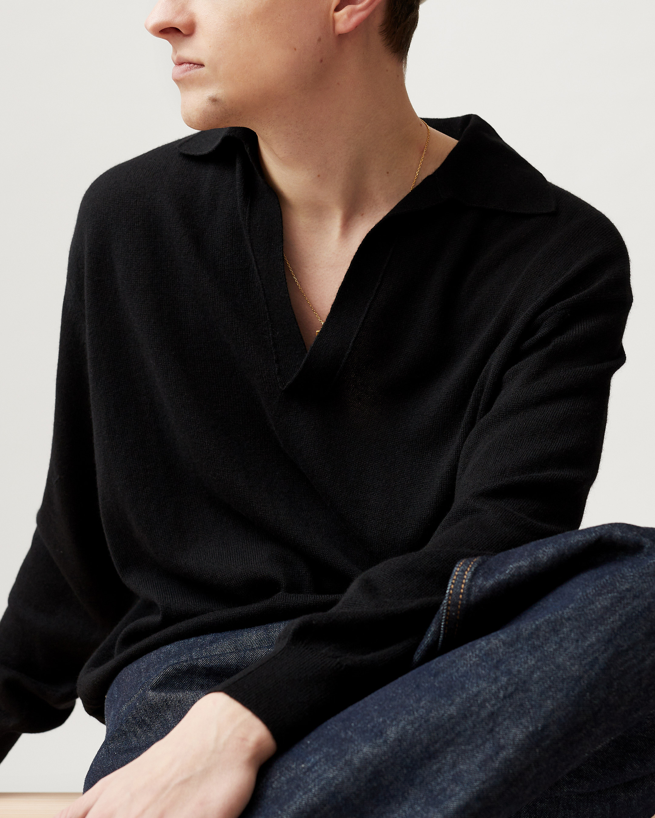 Norse Store  Shipping Worldwide - Auralee SUPER FINE CASHMERE SILK KNIT  SKIPPER POLO - Black