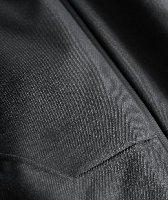 Norse Projects - Textured Twill Gore-Tex 3L Stand Collar Jacket