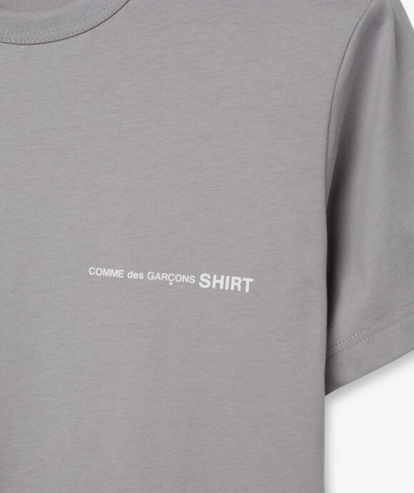 COMME des GARÇONS SHIRT - SS Logo Tee