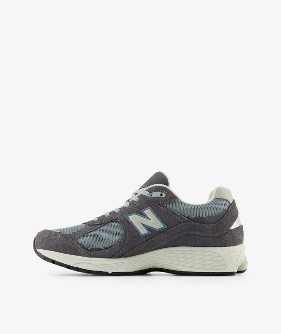 New Balance - M2002RFB