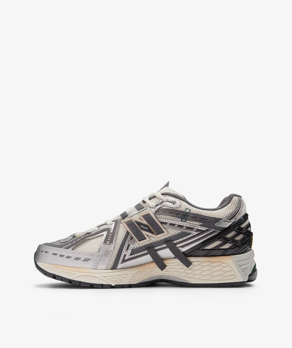 New Balance - M1906AD